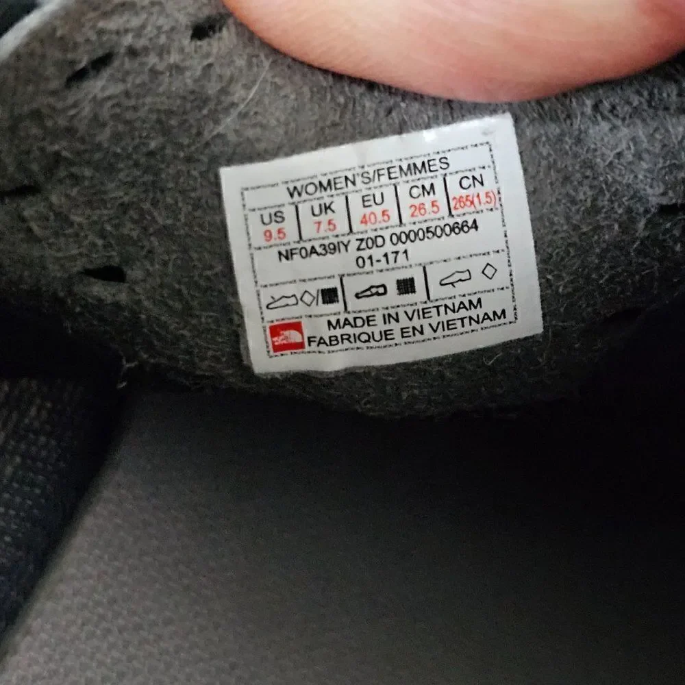 EUC THE NORTH FACE LITEWAVE FLOW SNEAKERS VIBRAM SOLES SIZE 9.5 WOMENS